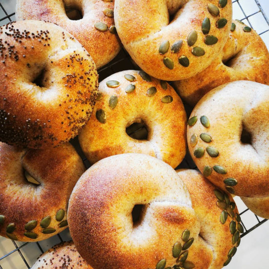 Artisan sourdough bagel (Whole wheat) 120 g.